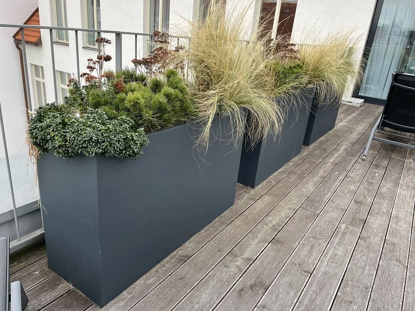 Moderne Pflanzgefäße für Dachterrassen und Patios Moderne Pflanzgefäße für Dachterrassen und Patios
